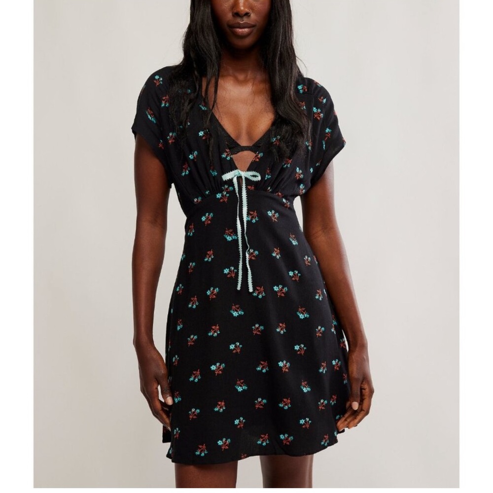 NWT FREE PEOPLE Everyone's Favorite Mini / Black Combo- Medium